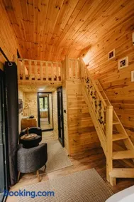 Lavender Tiny House - Image 4