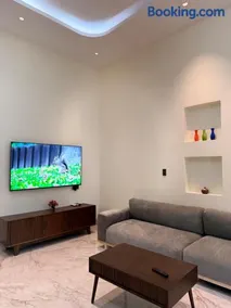 Cozy Home for Family, Friends & Work Trips - Image 3