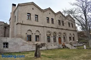 Karballa Hotel - Image 5