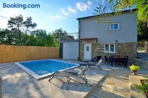 Holiday House Eda with Private Pool - Image 2