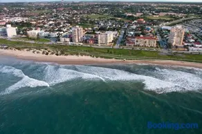 Fifth Avenue Beach House - Image 4