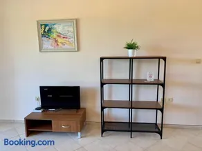 Sunrise Apartments - Image 3