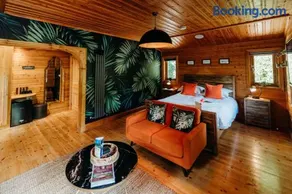 Enchanted Lodge Great Ayton with hot tub and onsite bistro - Image 3
