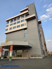 The Monarq Hotel - Image 4