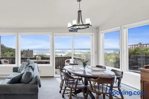 Oceanview 4BR Steps to Beach Family Retreat - Image 2
