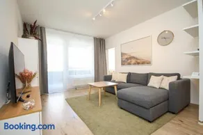 Cozy & Bright 2-Bedroom Apt in Trenčín with Free Parking - Image 1