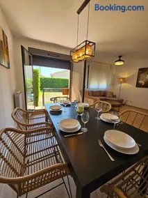Casa Entre Viñas, jardin privado con piscina comunitaria - Image 2