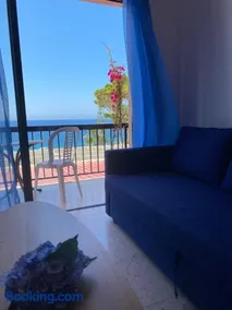 Kissonerga beach apartment - Image 3