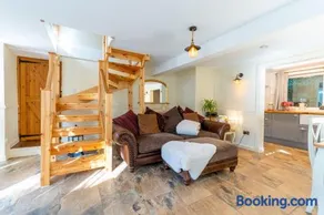 Country Cottage Annex (The Cwtch) - Image 2