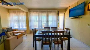 Claridge Heights 103 - Image 2