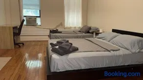 New York City Guesthouse 3 - Image 1