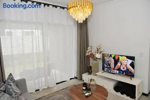 Eirini Elegant Hestia Apartment - Image 4