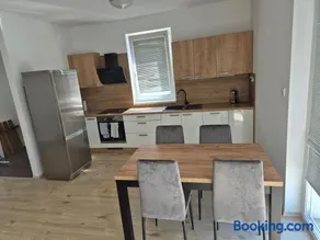 Duna family house - Image 3
