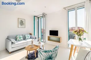 NEW ! SEA VIEW near a beach Design AC - Image 3