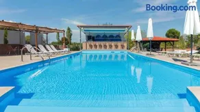 Katerina-Maria Studios & Apartments - Image 1
