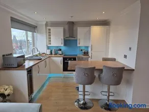 Seafield Crt, North Shore Beach - Image 4