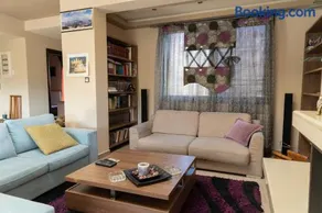 The Sunset Haven Kastoria - Modern Lake Elegance - Image 3