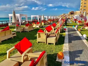 Mika Beach House - Image 1