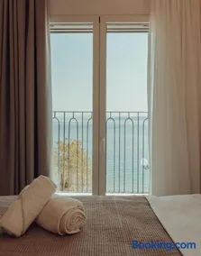 The Lakehouse - Image 3