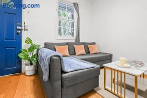 2 Bedroom House Darling Harbour Good for 6 Guests - Image 1