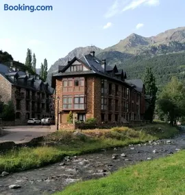 Apartamento con encanto en Sallent de Gállego - Image 1