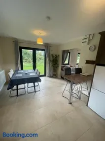 Traditional Style 3 Bed Home in Dundrum Tipperary - Image 3