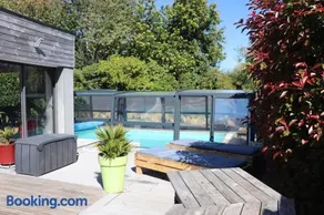 plénitude bretonne piscine jacuzzi massage - Image 1