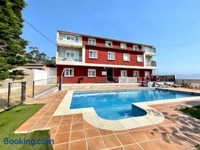 Apartamentos Sinás Playa - Image 3