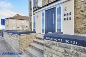 Glenholme Apartments with Sea Views and Balconies in Redcar North Yorkshire - Image 2
