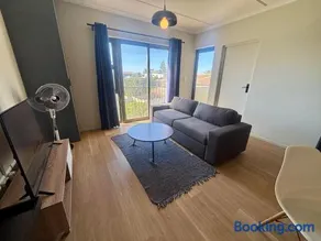 Cape Mae Apartment Hotel - Image 4