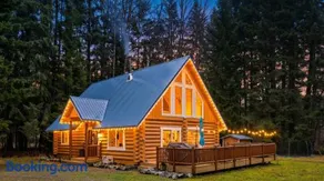 Hawthorn Cabin - Image 1