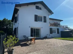 Appartement cosy rez-de-jardin à 15 min des plages - Image 3