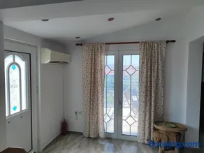 Holiday House with sea view in Skala Polichnitos - Image 3