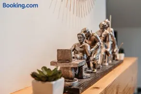 AirHome - Palm Tree Penthouse - Image 3