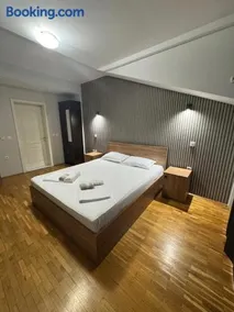 Apartments Philip II - Image 1