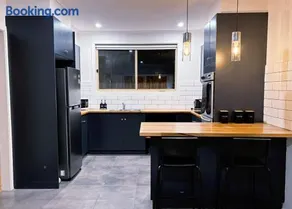 Spacious 3-Bed Home in Werribee! - Image 1