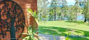 The Glade, peace among the trees on the river - Image 2
