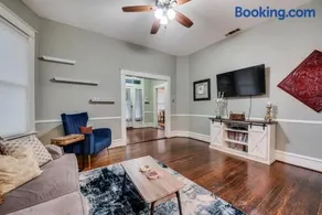Spacious Historical 2 Bed House - Image 3