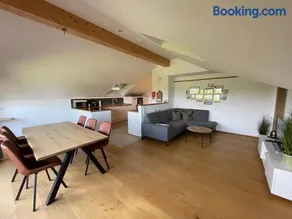 Magnifico appartamento accogliente e familiare con terrazza, barbecue e giardino | Vista sulla montagna - Image 2