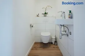Nah Hamburg 3Zi 5P Stilvoll saniert und voll ausgestattet - Image 4