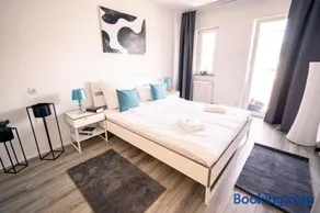 City Suite - 5 Min to HBF - Image 2