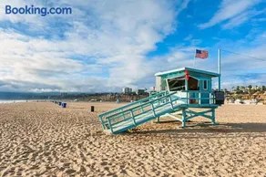 The Carlton - Modern-Lux 2 Master Suites-Secure Bldg & Parking- 5 BLKS to Ocean Ave - Image 2