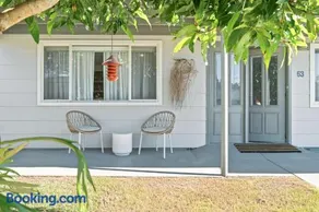 Barefoot Bungalow - Image 3