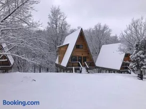 Black Gum Getaway-Cozy Forest A-frame Near Bentonville - Image 1