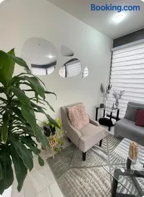 Comfortable, equipped house for long stays - Image 1