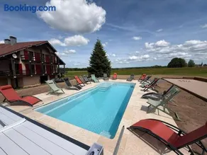Le Repère Des Générations, piscine - Image 1