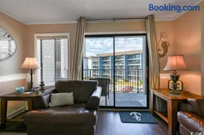 Family friendly, cozy, home at the beach - Image 5
