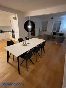 Villa - private parking - Image 2