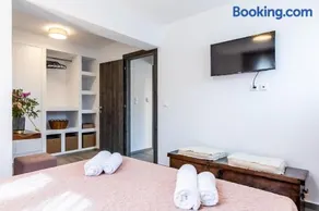 Folia Apartment - Image 1