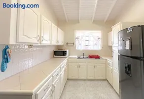 2 Bed Apartment, great location - Image 4